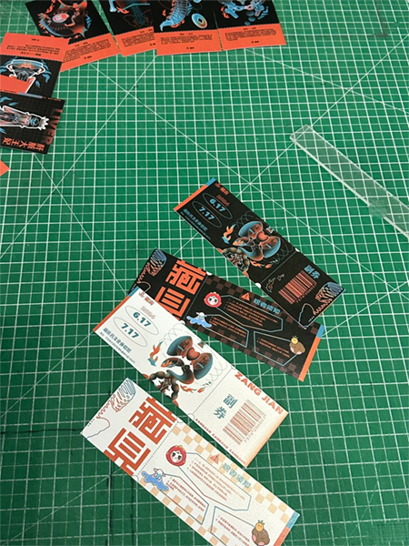 燈箱布與寫真布、噴繪布怎么區(qū)分？